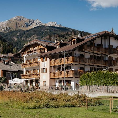 Hotel La Montanara Predazzo Kültér fotó