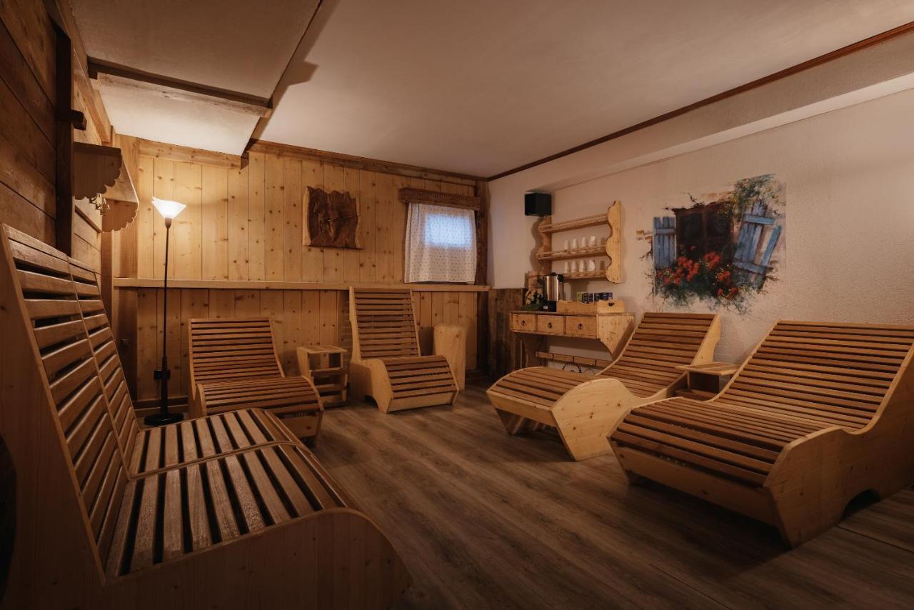 Hotel La Montanara Predazzo Kültér fotó