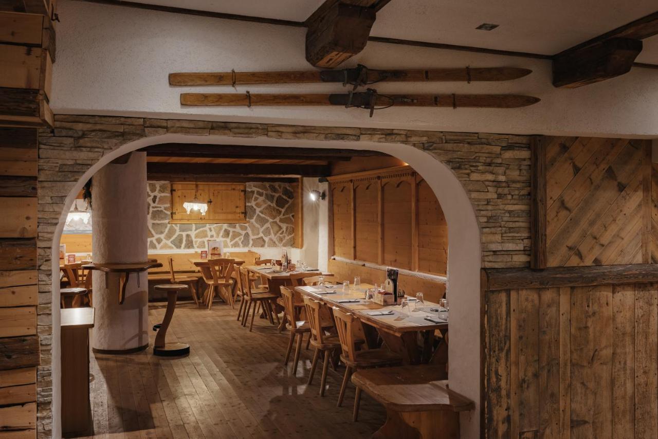 Hotel La Montanara Predazzo Kültér fotó